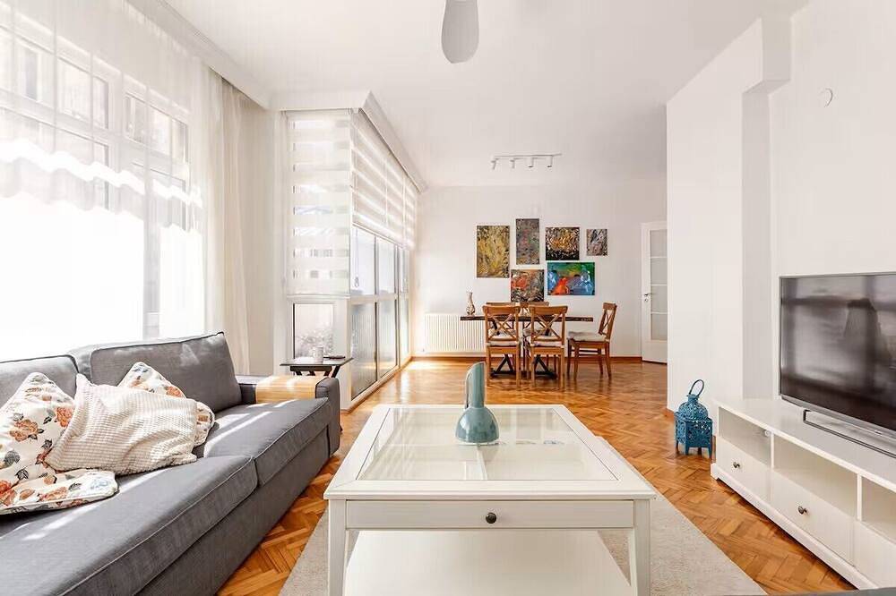 Ganze Wohnung, Family-Friendly 3Br Oasis in Moda – Balcony, Near Ferry, Metro & Seaside! in Kadıköy, Istanbul
