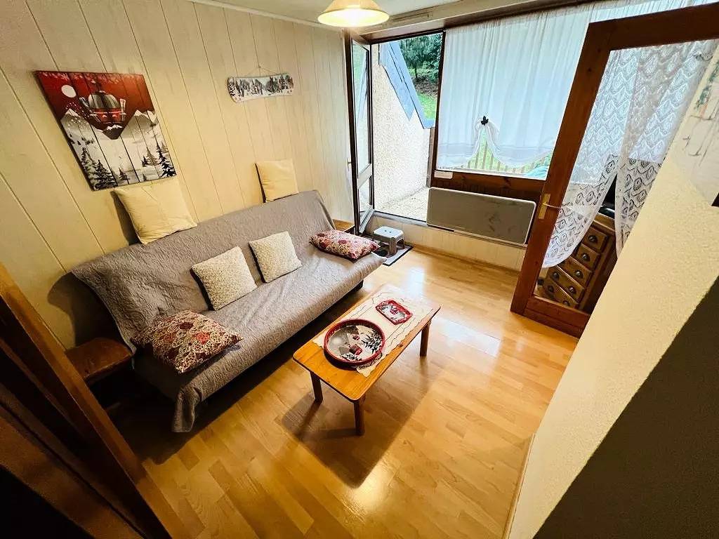 Entire apartment, Nice duplex T2 facing south in Barèges, Pyrenees National Park