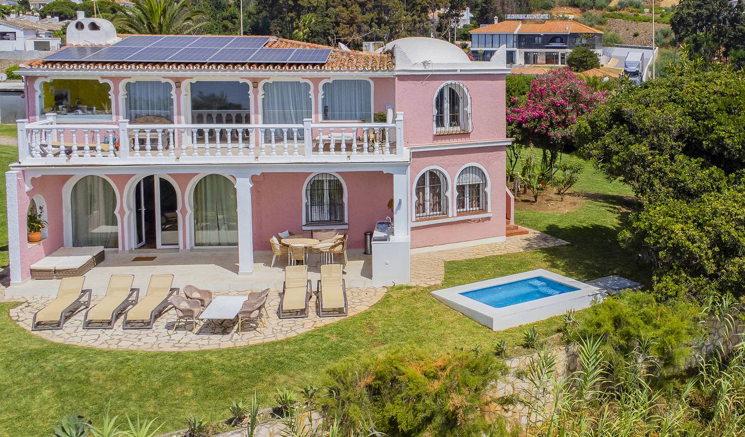 Cubo's Beachfront Villa Khayyam in Mijas Costa, Mijas