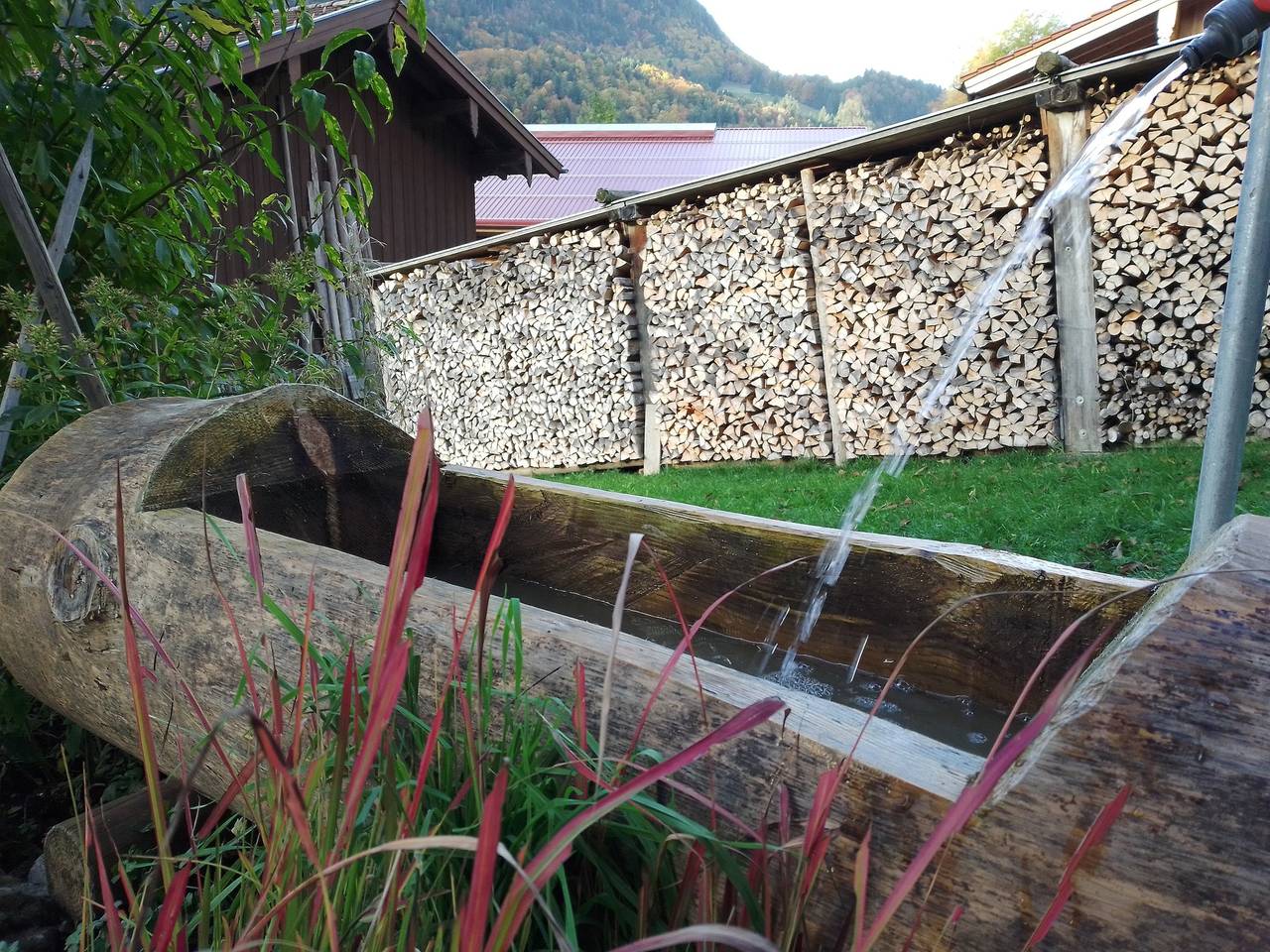 Ganze Ferienwohnung, Ferienwohnung Bergzeit - Ferienwohnung Bergzeit- 2 Per. 42qm, 1 Schlafzimmer, Holzofen, Balkon, Wlan in Unterwössen, Bayerische Alpen