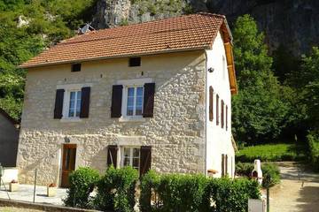 Gîte pour 5 personnes, avec jardin à Saint-Martin-Labouval