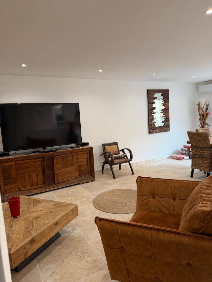 Villa pour 8 personnes, avec jardin et vue, animaux acceptés à Aigues-Mortes - 4