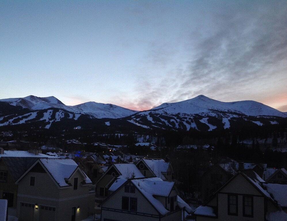 Ganze Wohnung, Genießen Sie diese komplett aktualisierte Wohnung; Gehen Sie zur Gondel und in die Innenstadt in Arapaho and Roosevelt National Forests