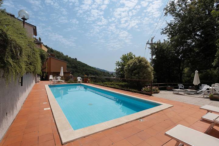 Appartamento vacanze per 4 persone, con balcone e giardino, adatto a famiglie con bambini - 1