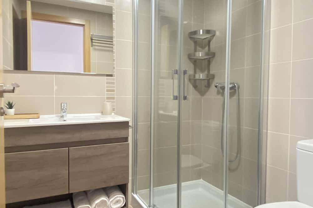 Entire apartment, Preamar • Spacious apartment with sunny terrace and open views in Laxe, Costa da Morte