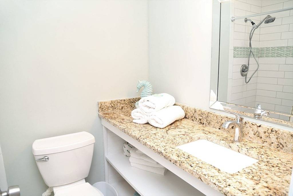 Beach Rental for 6 Guests in Gulf Shores, Mobile Bay