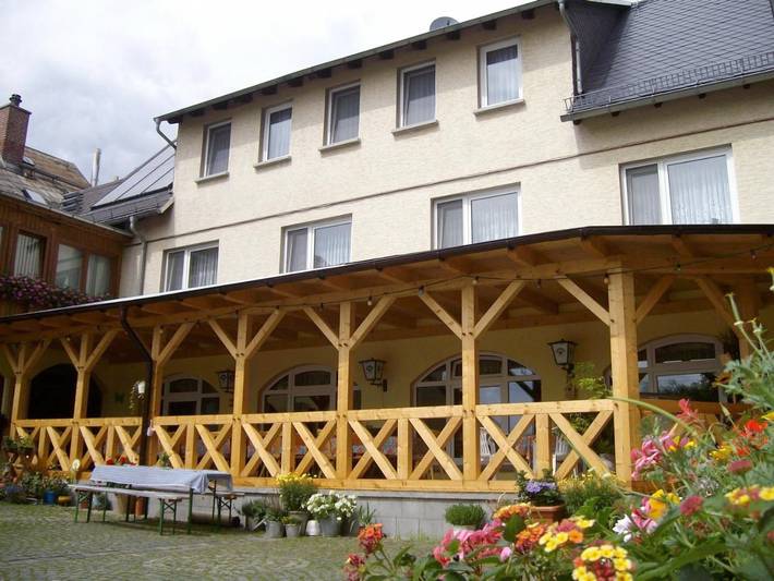 Ferienhaus für 3 Personen, mit Terrasse und Garten sowie Sauna