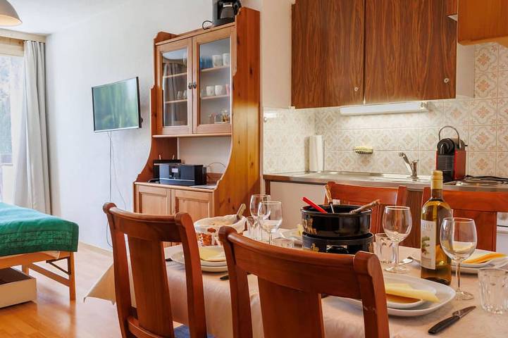 Ferienwohnung für 2 Personen, mit Whirlpool und Balkon sowie Sauna und Pool - 1