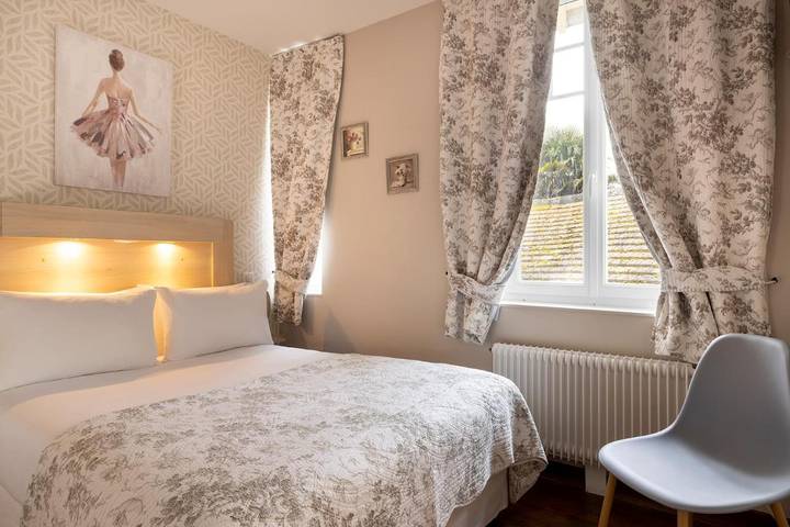 Hôtel pour 3 personnes, avec terrasse à Lion-sur-Mer - 2