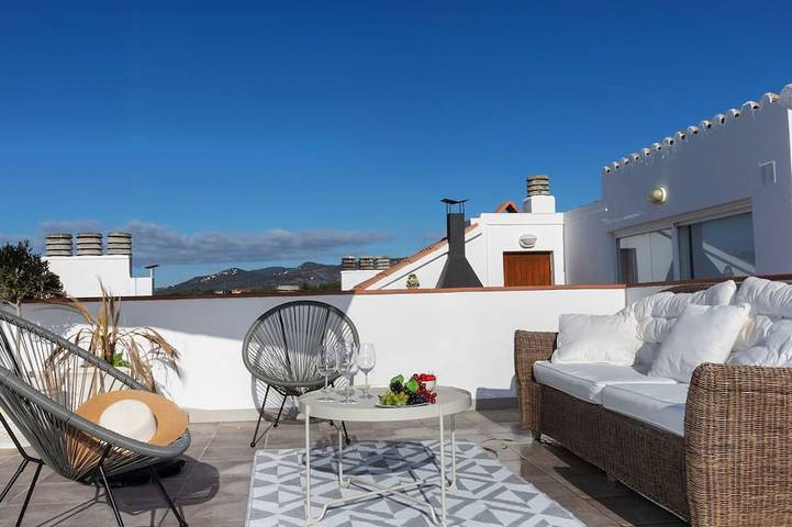 Apartamento de vacaciones para 6 personas, con piscina y jardín - 1