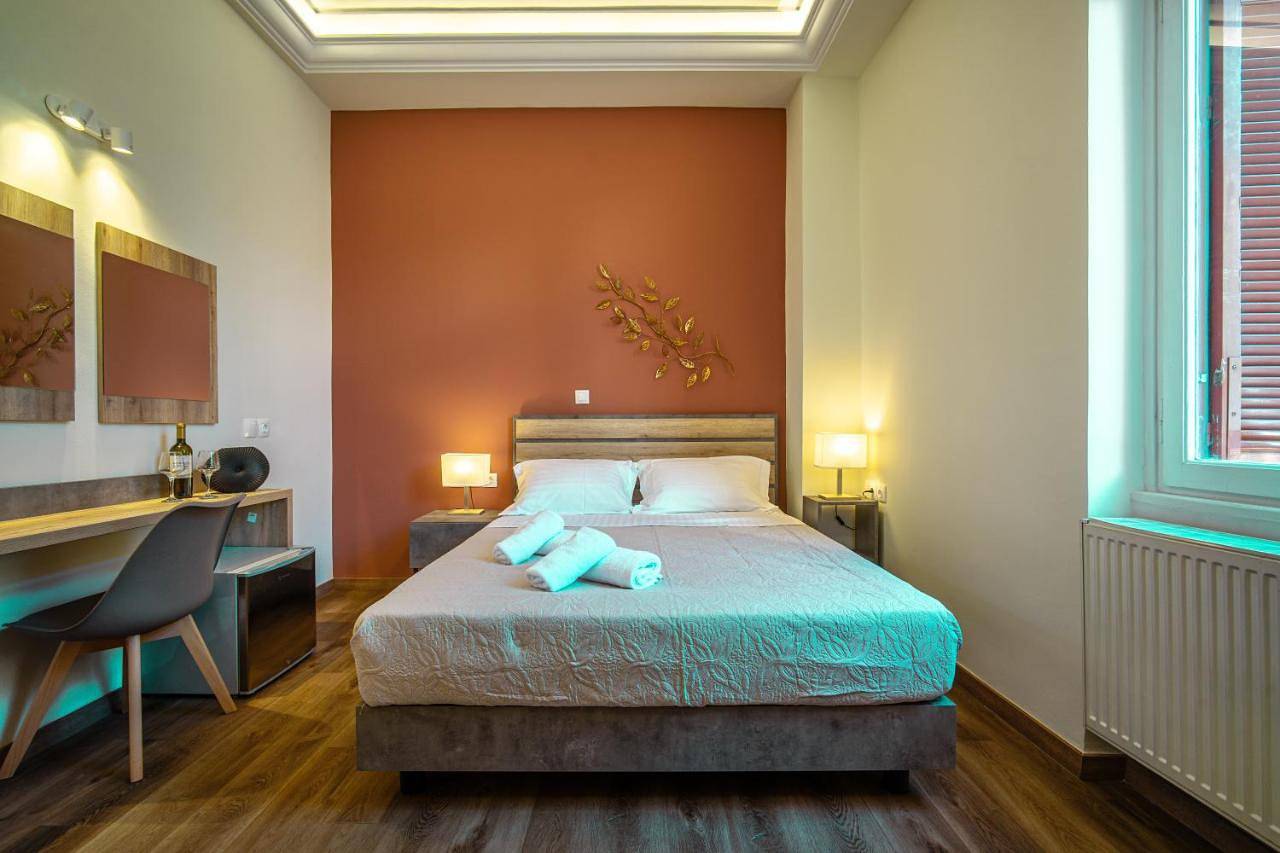 Double Room - Semi-basement in Section centrale d'Athènes, Athènes