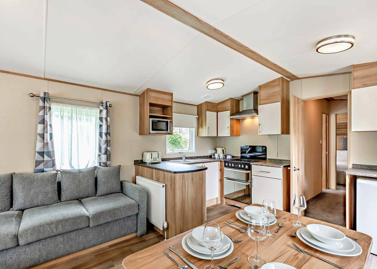 Gold Premium 2 Caravan, slps 6, parking & decking in Bowness-on-Windermere, Lake District