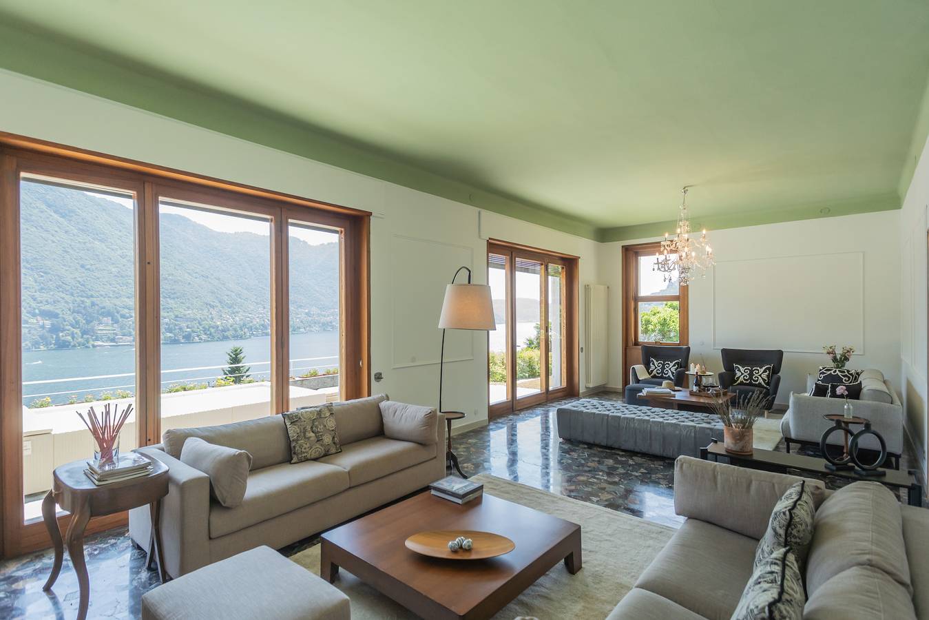 Villa Chiara Lake Como with private garden in Lido di Moltrasio, Moltrasio