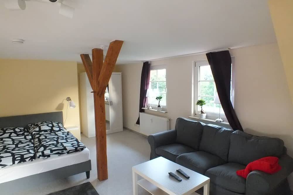 Ganze Wohnung, Ferienwohnung Waldblick an der Mecklenburgischen Seenplatte in Alt Schwerin, Plauer See