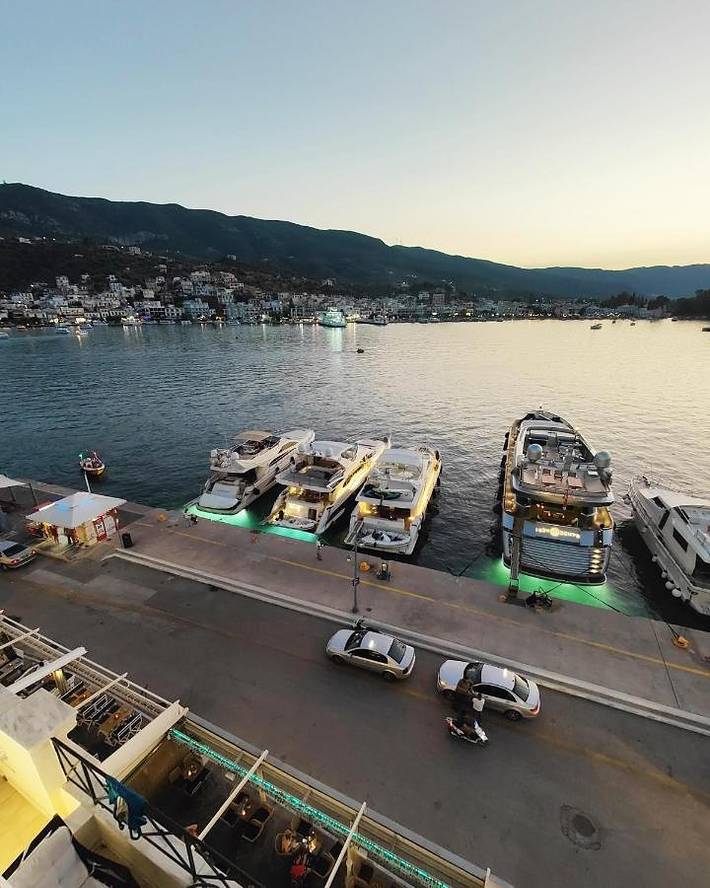Hôtel pour 2 personnes, avec terrasse dans Poros - 4
