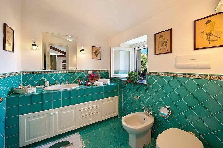 Villa Silara: A characteristic and welcoming three-story villa which faces the sun and the sea, with Free Wi-Fi. in Spiaggia nera (Maratea), Maratea