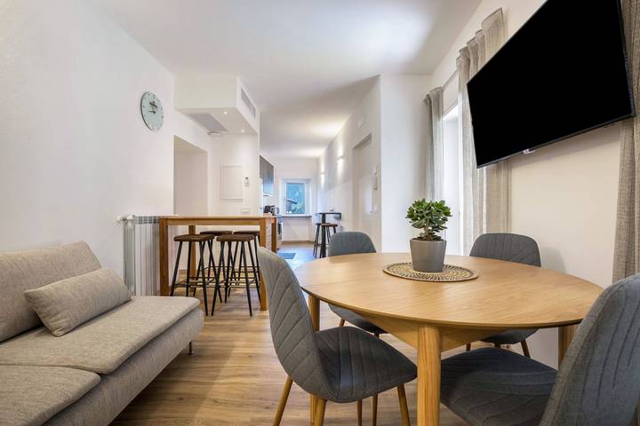 Ferienwohnung für 6 Personen, mit Balkon in Arco
