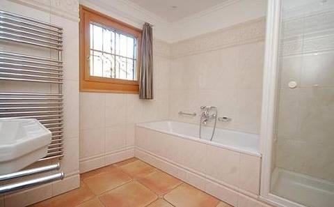 Hütte für 4 Personen, mit Terrasse und Garten sowie Ausblick in Davos - 4