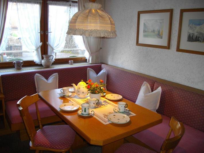 Appartement entier, Appartement 'Fleindl' avec vue sur les montagnes, terrasse privative et Wi-Fi in Marquartstein, Alpes bavaroises