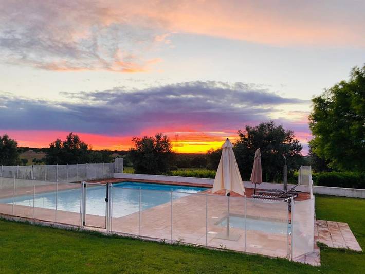 Location de vacances pour 16 personnes, avec bassin pour enfant et jardin ainsi que piscine et vue à Alter do Chão - 4