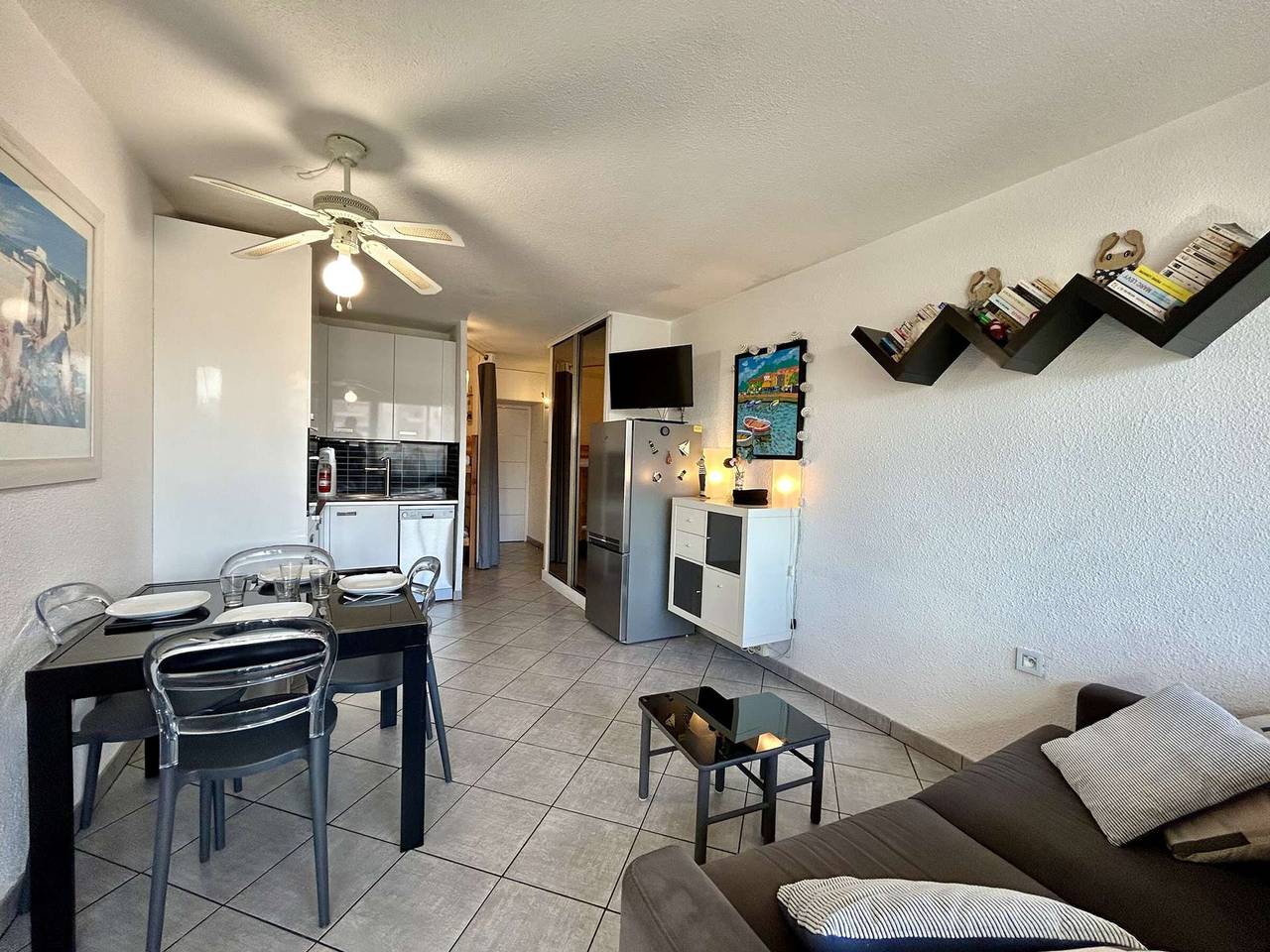 Ganze Wohnung, Studio-Apartment mit Kabine, Pool, Privatparkplatz & Balkon, 450m zum Strand, für 4 Personen in Cap d'Agde, Agde