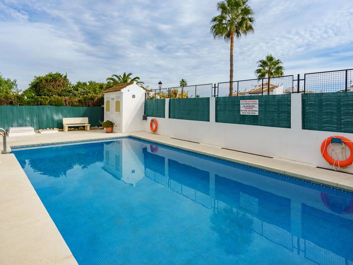 Holiday rental for 4 people, with terrace and garden in La Duquesa