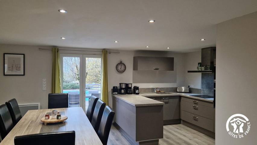 Gîte pour 10 personnes, avec piscine et jardin, animaux acceptés dans Forêt domaniale de Grésigne - 4