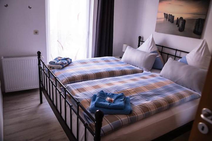 Ganze Wohnung, Sonniges 4-Sterne-Ferienhaus in Stralsund, am Tor zur Insel Rügen in Stralsund, Stralsund Umland