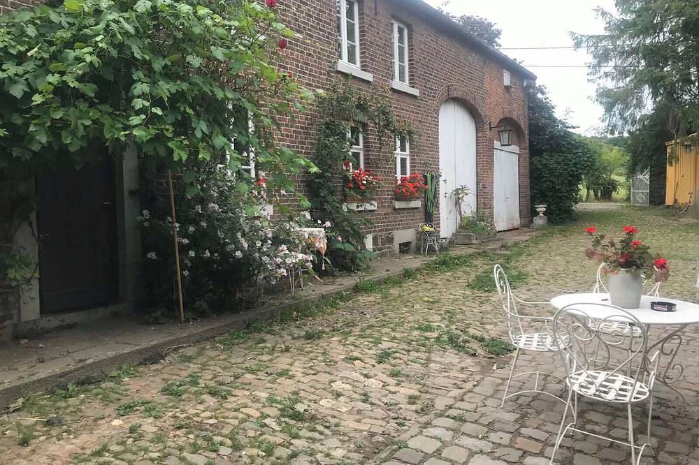 La Maison D'Achille in Aubin, im ökologischen Aufenthalt beim Bewohner in Dalhem, Lüttich und Umgebung