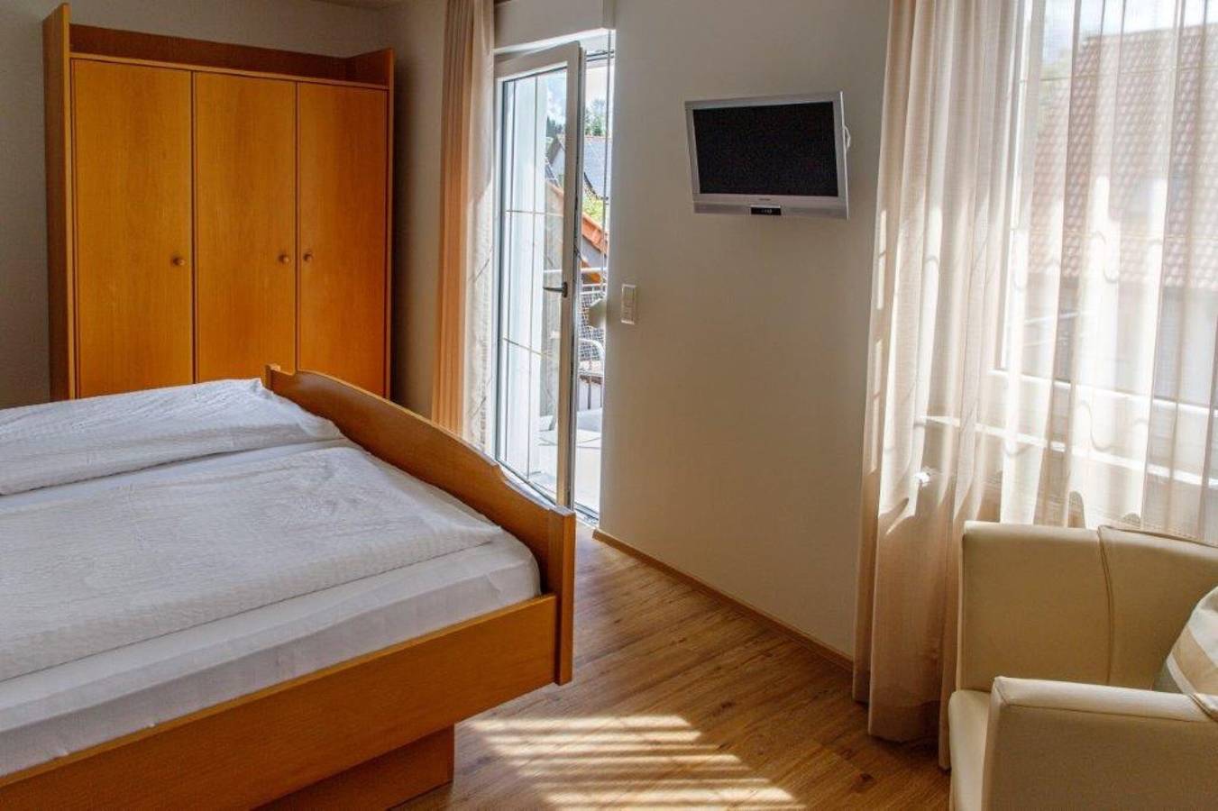 Ganze Wohnung, Ferienwohnung 'Fewo 1 - Elstar' mit Gemeinschaftsgarten, Balkon und Wlan in Wasserburg (Bodensee), Bayerisch Schwaben