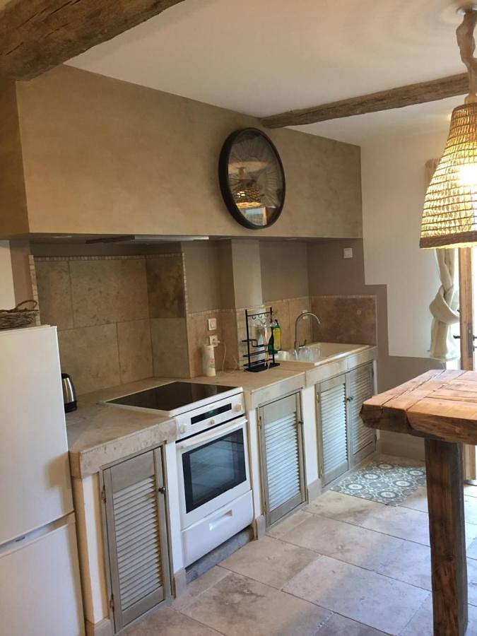 Gîte pour 3 personnes, avec terrasse à Pierrevert - 3