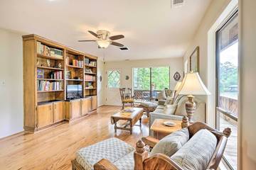 Log Cabin for 21 Guests in Lake Martin, Tallapoosa County, Picture 2