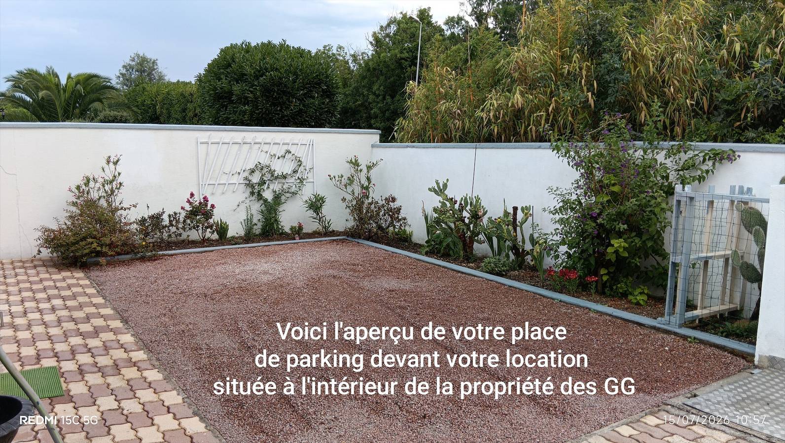 Entire apartment, 'Le Petit Appartement De Saint-Denis' with Private Terrace, Wi-Fi, and Air Conditioning in Saint-Denis-d'Oléron, Côte de Beauté