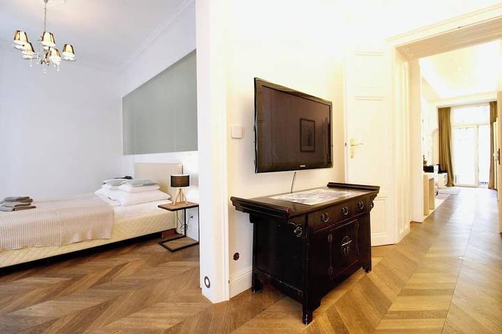 Entire apartment, Stunning 7th District Apt. Balcony and Fireplace in Vienna, Donau Niederösterreich