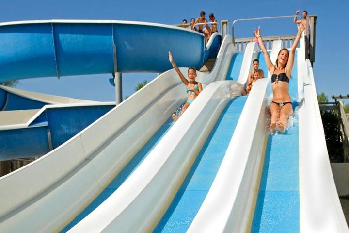 Camping pour 6 personnes, avec terrasse et bassin pour enfant ainsi que piscine et vue, animaux acceptés à Palavas-les-Flots - 3