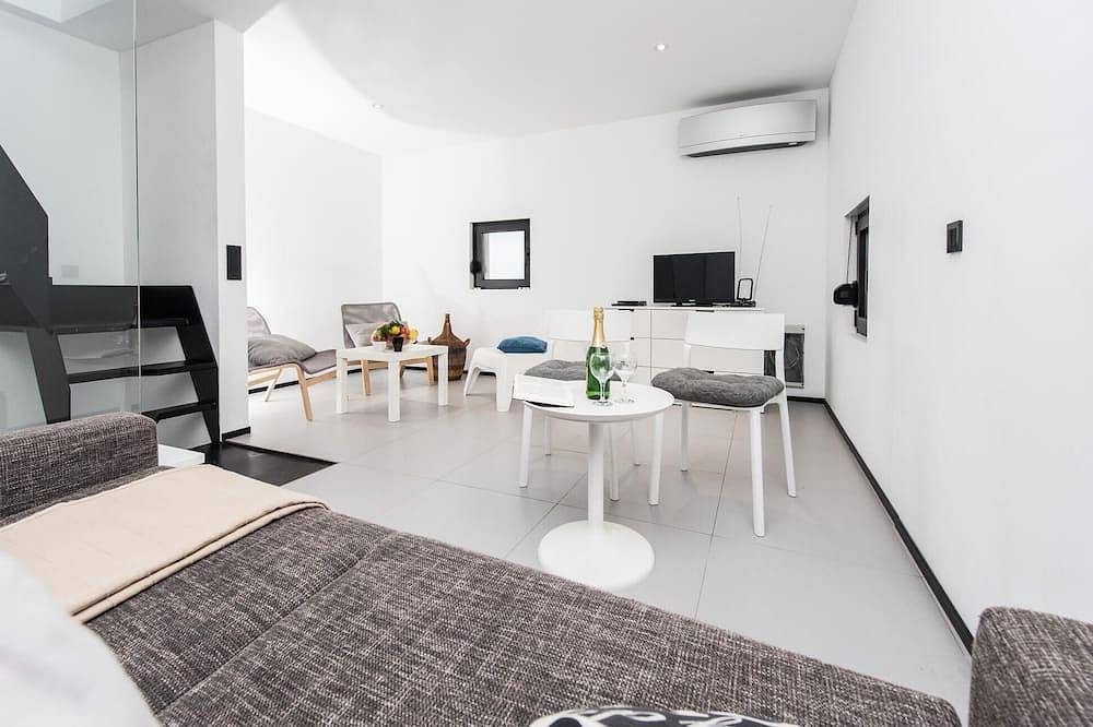 Cozy home in Dragove with house sea view in Dragove, Dugi Otok