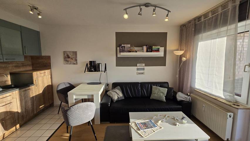 Ferienwohnung für 2 Personen, mit Balkon in Dornumersiel - 2