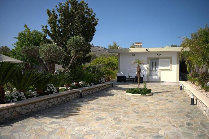Ferienhaus für 5 Personen, mit Balkon und Terrasse sowie Garten und Ausblick in Archangelos - 3