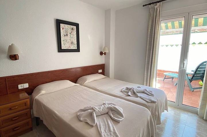 Ganze Wohnung, Ideal Apartment For 2 With Terrace in Canet de Mar, Costa del Maresme