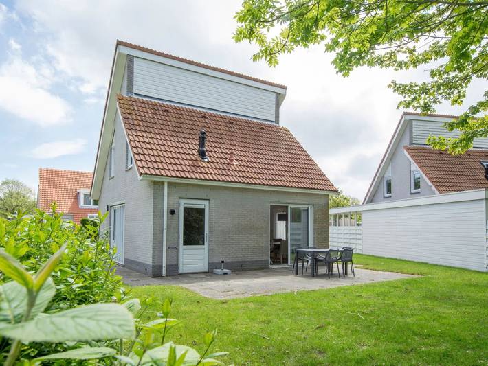 Ferienhaus für 4 Personen, mit Terrasse und Garten in Scharendijke