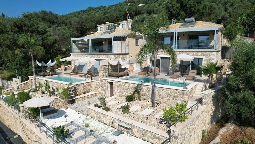 Villa for 5 people, with garden and pool as well as view in Parga