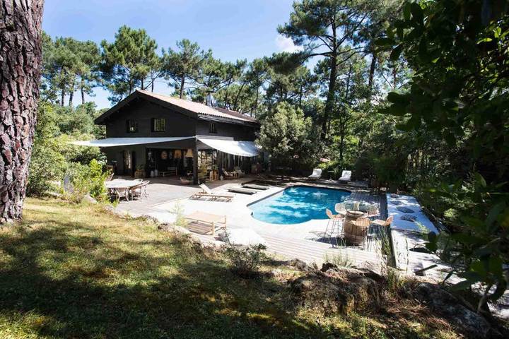 Villa pour 12 personnes, avec piscine et jardin, animaux acceptés - 1