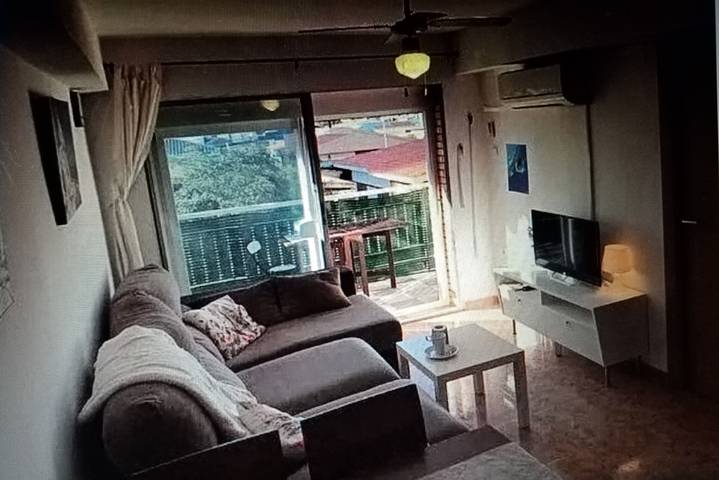 Entire apartment, Coastal Apartment with Private Terrace, Wi-Fi & Air Conditioning in Playa de Mar de Cristal (Cartagena), Cartagena