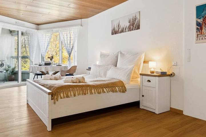 Entire apartment, Lake View Studio in Unterschönenbuch, Ingenbohl