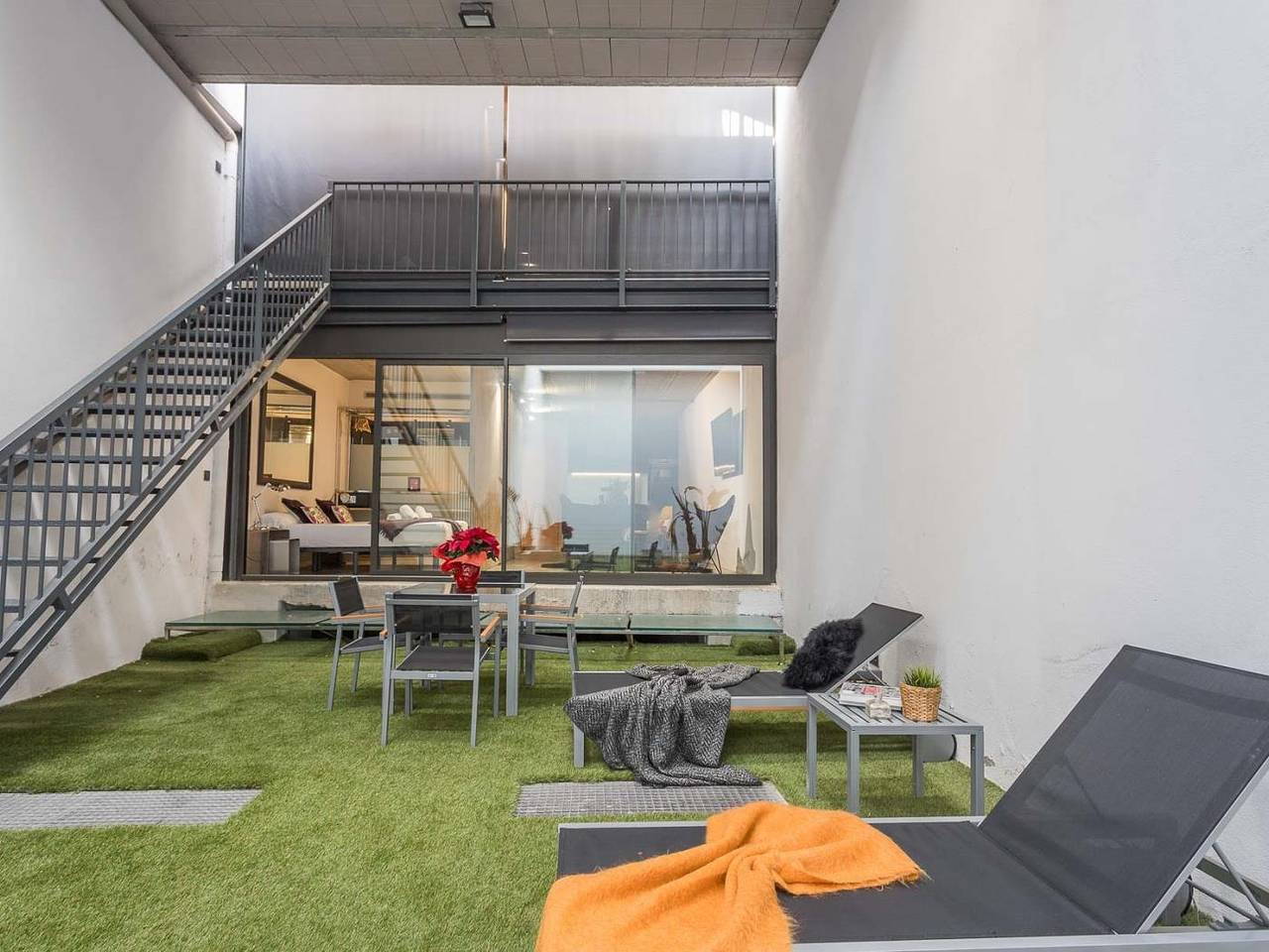 Ganze Ferienwohnung, Charmante Wohnung mit Gemeinschaftsterrasse in Sant Gervasi in Barcelona Zentrum, Barcelona