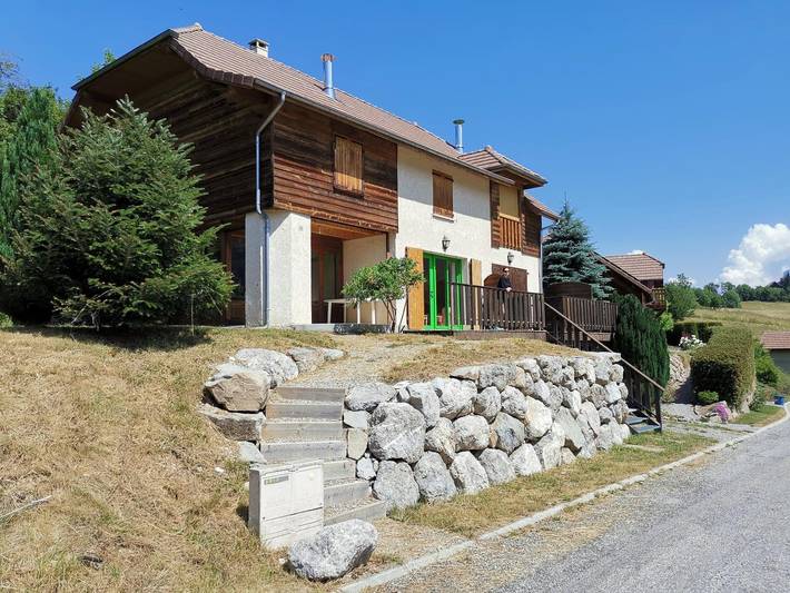 Gîte pour 6 personnes, avec Terrasse et Jardin