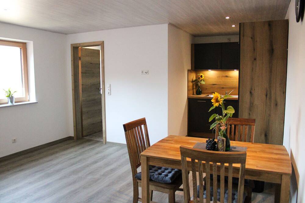 Ganze Wohnung, Ferienwohnung 37qm mit Fußbodenheizung in Michelau i.Steigerwald, Fränkisches Weinland