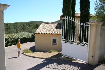 Cottage for 8 People in Saint-Raphaël, Draguignan region, Photo 1
