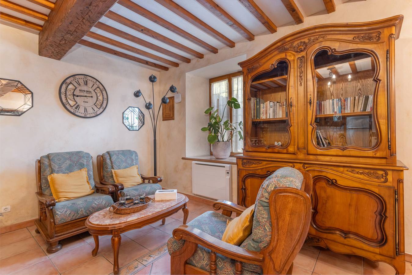 Maison "Le Petit Duc" avec vue sur les montagnes, terrasse privée et Wi-Fi in Gincla, Parc naturel régional Corbières-Fenouillèdes