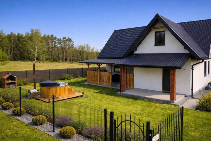 Villa pour 5 personnes, avec piscine et jardin ainsi que vue et terrasse - 1